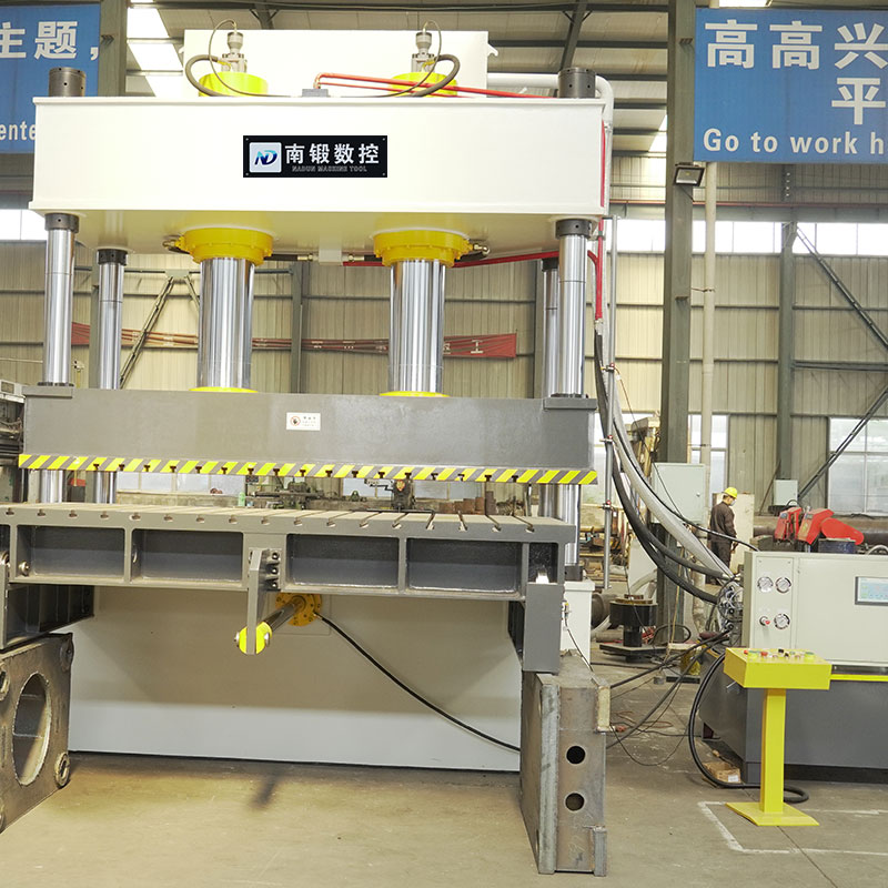 定制450噸油壓機三梁四柱壓機熱壓成型液壓機