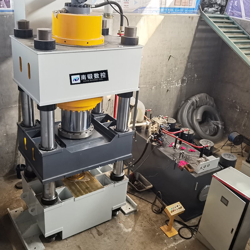 1200噸定制油壓機三梁四柱液壓機