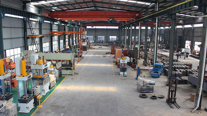 四柱油壓機(jī)的價(jià)格質(zhì)量分析，性價(jià)比就是道理