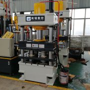 砂輪片熱壓成型四柱液壓機的特點