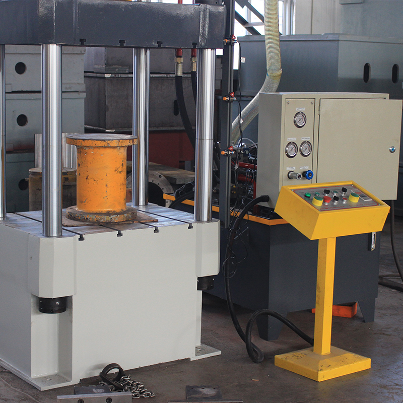 200T三梁四柱油壓機，200噸金屬拉伸成型油壓機