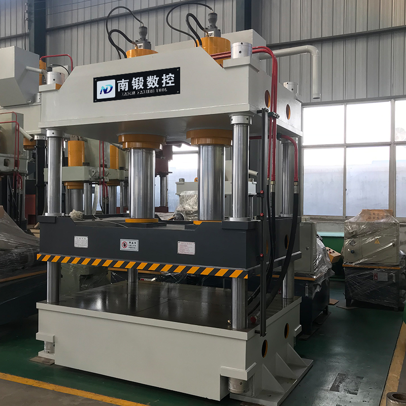 400T雙缸大臺面四柱油壓機，400噸油壓機